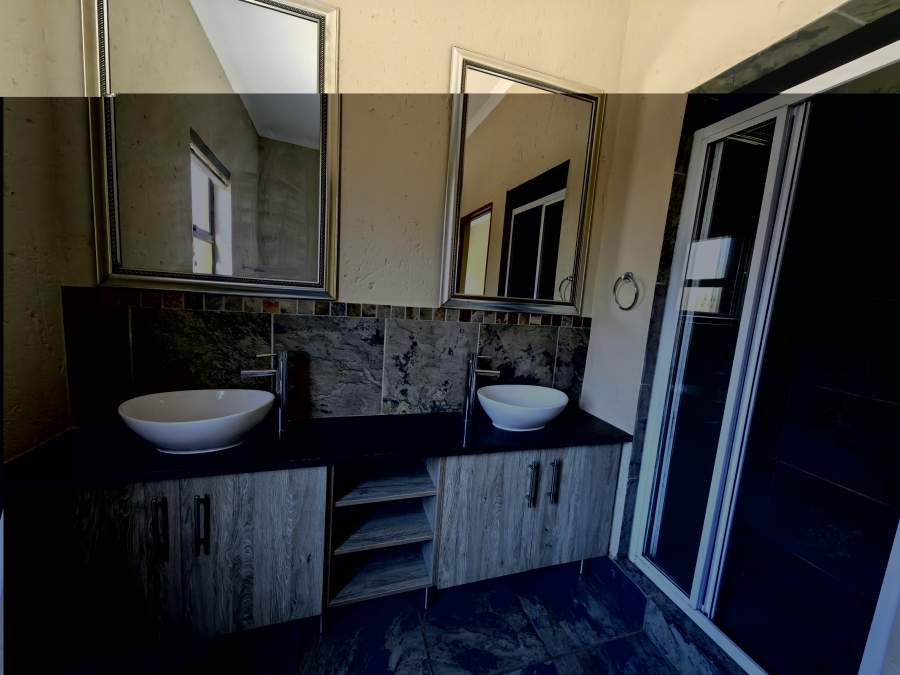 3 Bedroom Property for Sale in Buffelspoort Eco Estate North West